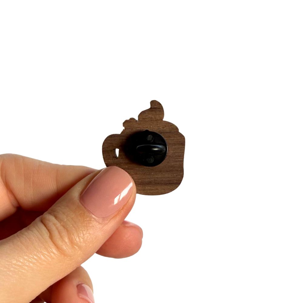 Cozy Cocoa Mug Holz-Pin